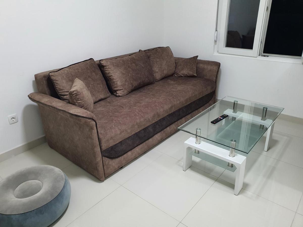 Apartman Tolosi 2 Podgorica Bagian luar foto